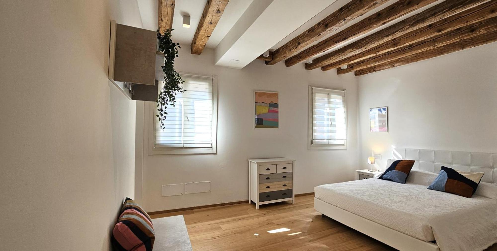 Cozy Small With Private Garden Apartamento